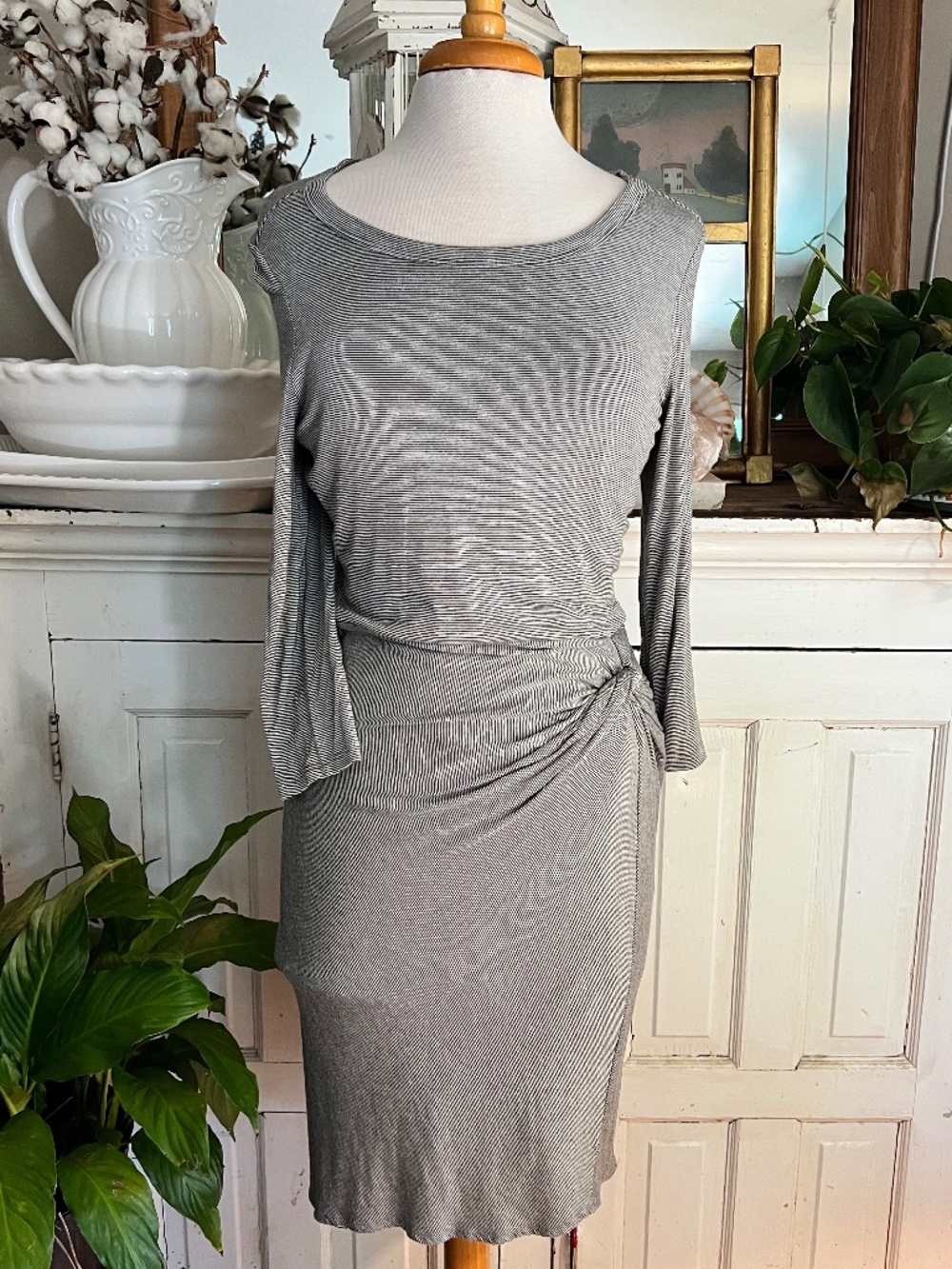 WORK TO PLAY Black & White Striped Body hugging CLASSIC dress w a modern touch